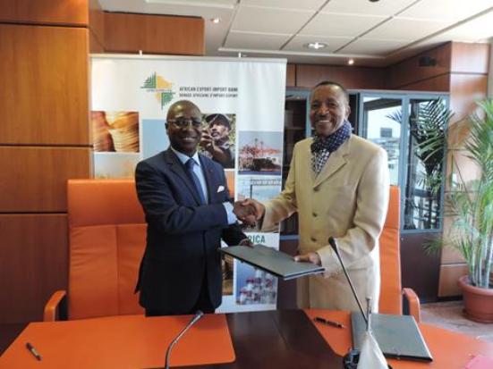Jean-Louis Ekra, Afreximbank (gauche), et Dr. Paul Fokam, Président du Groupe Afriland First Bank
