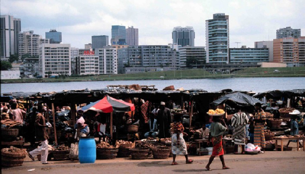 Abidjan ou le contraste d'une ville africaine